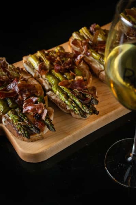 Brie and Grilled Asparagus
